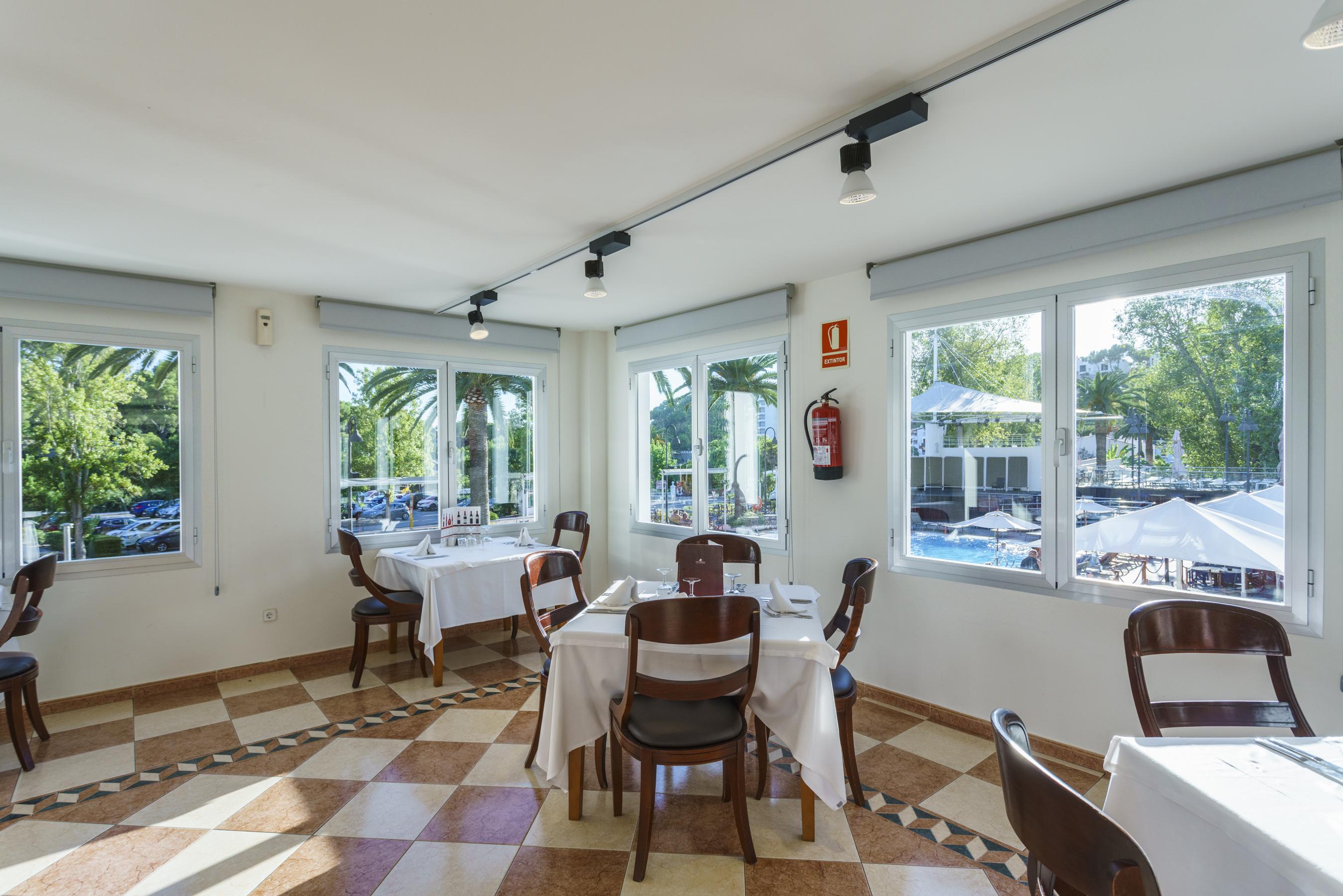 Minura & D'aljandar 4*